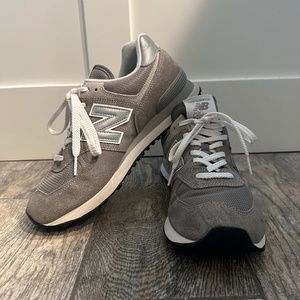 Womens New Balance 574 Classic Tennis Shoes 9.5